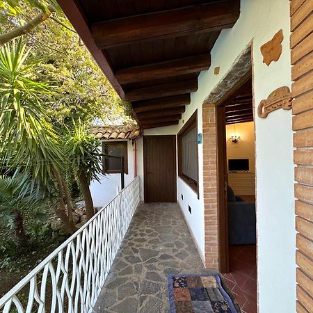 Villa Talia คารินิ ภายนอก รูปภาพ