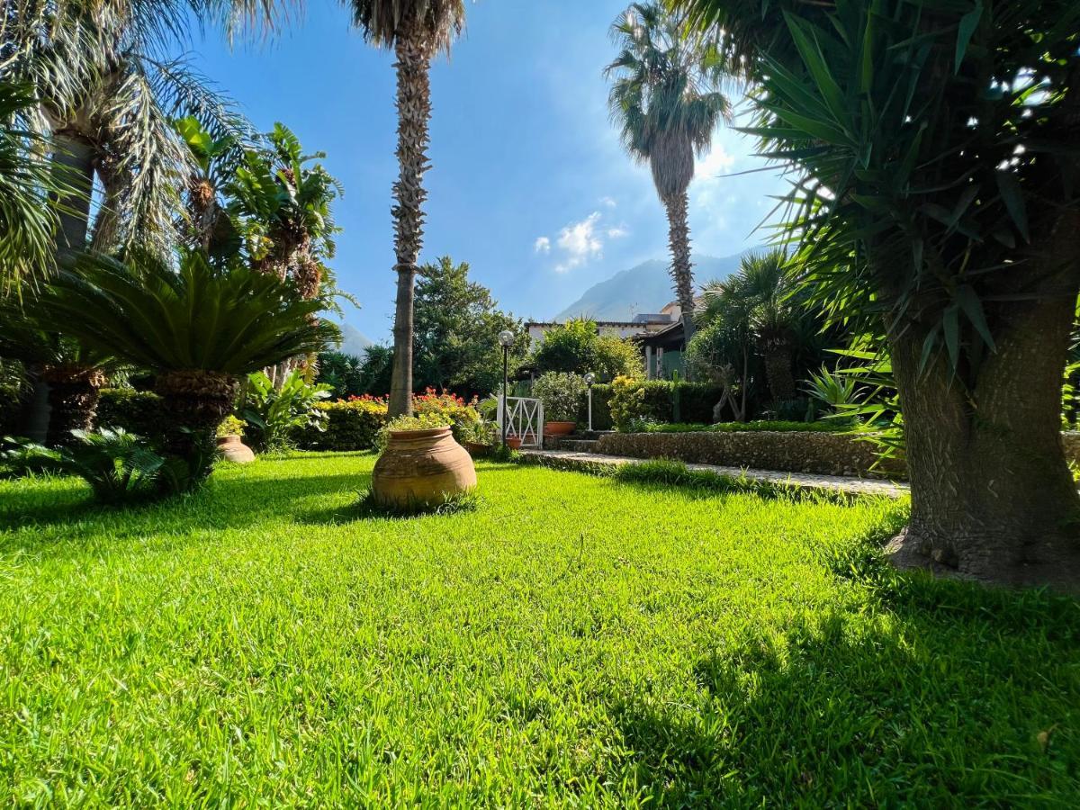 Villa Talia คารินิ ภายนอก รูปภาพ