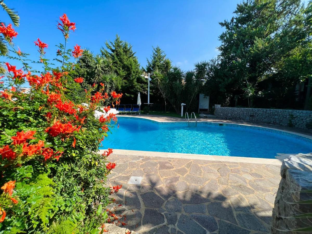 Villa Talia คารินิ ภายนอก รูปภาพ