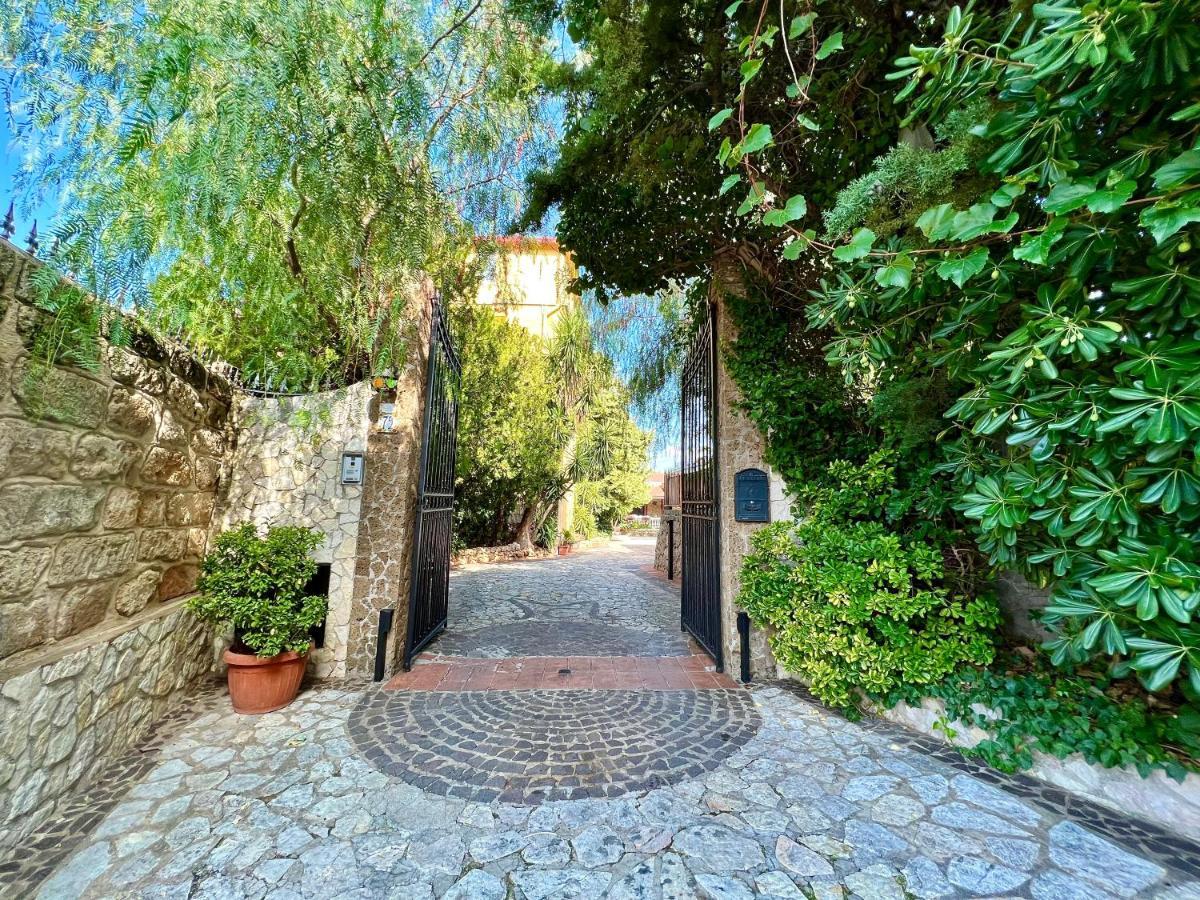 Villa Talia คารินิ ภายนอก รูปภาพ