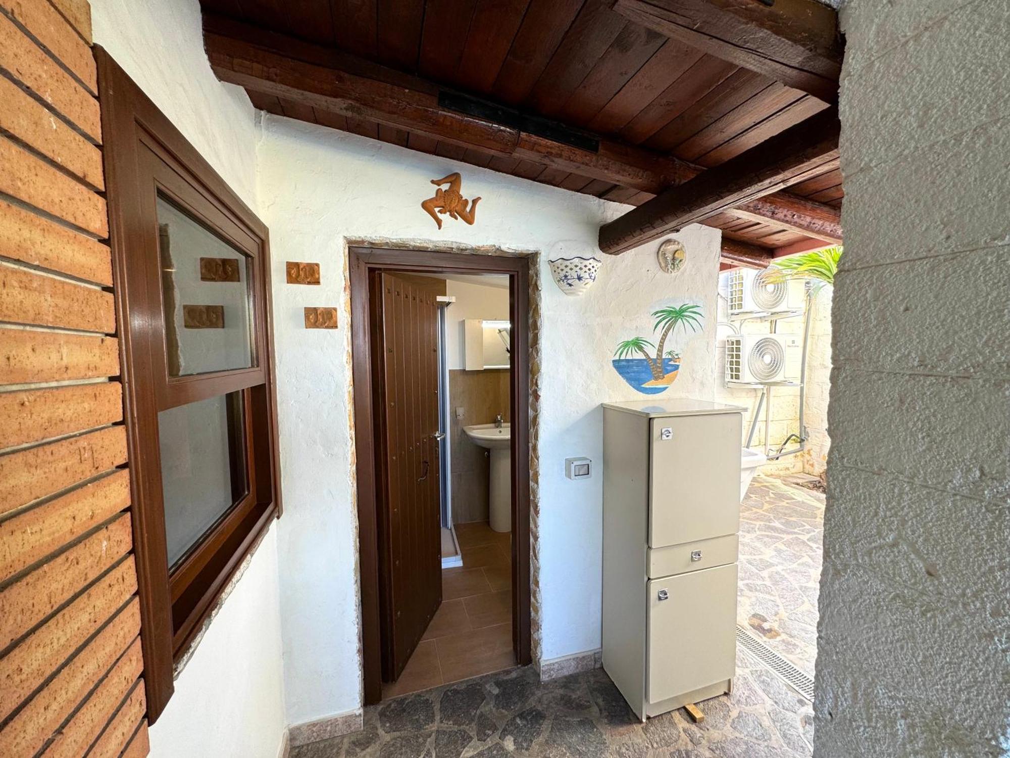 Villa Talia คารินิ ภายนอก รูปภาพ