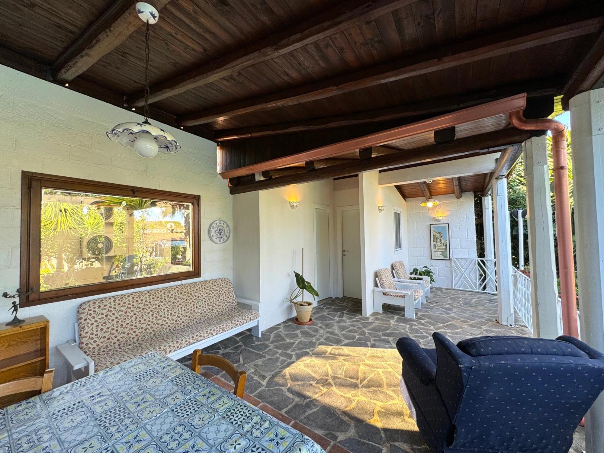 Villa Talia คารินิ ภายนอก รูปภาพ