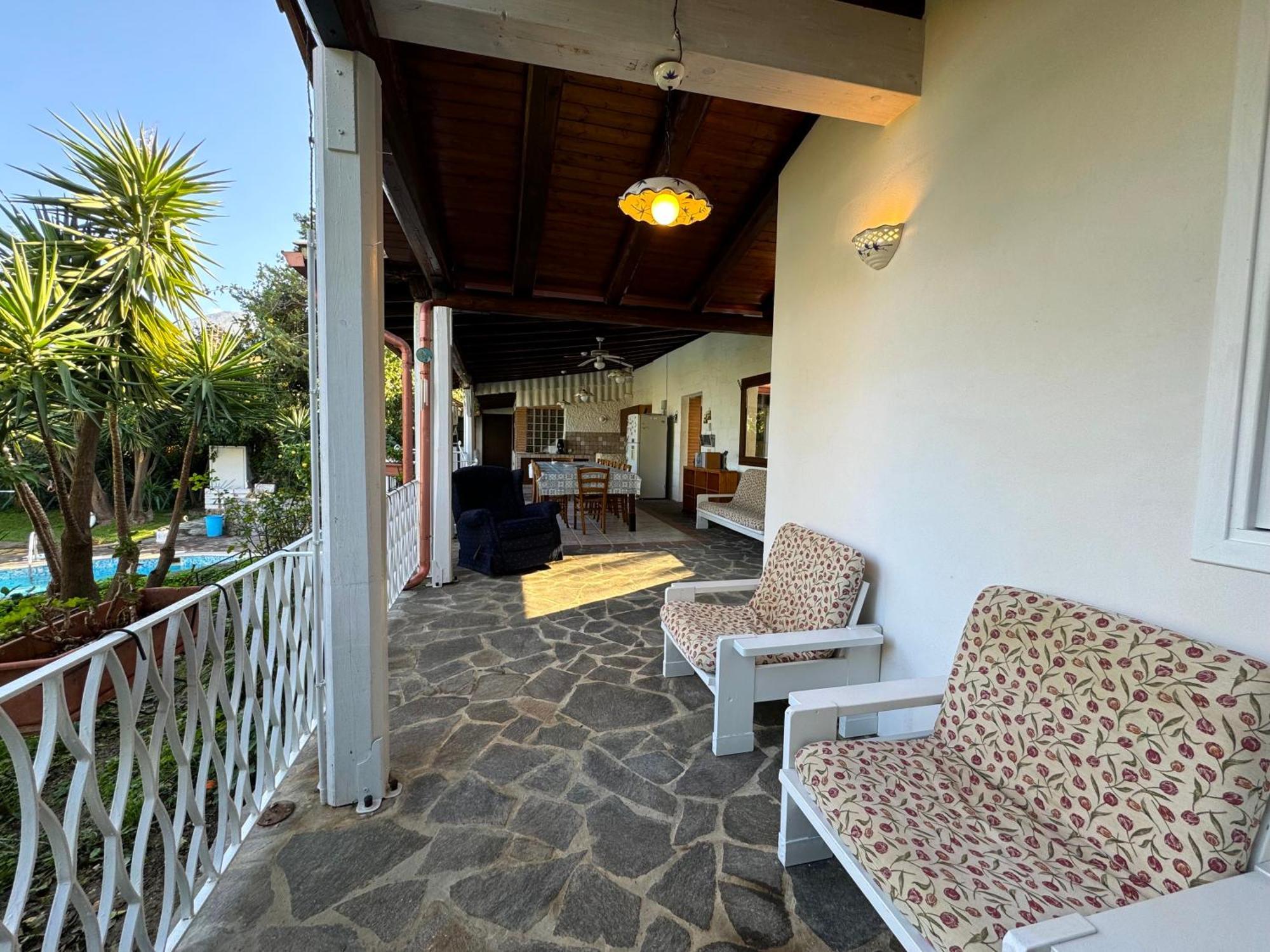 Villa Talia คารินิ ภายนอก รูปภาพ